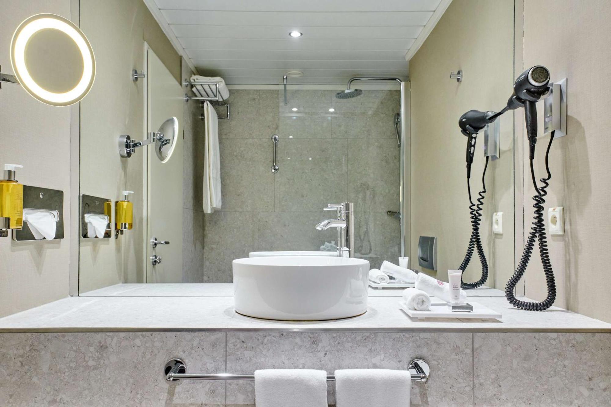 Nh Collection Prague Hotel Luaran gambar